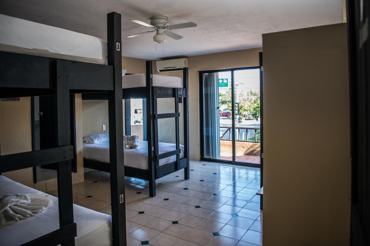 Deja Hostel Playa del Carmen Eksteriør billede