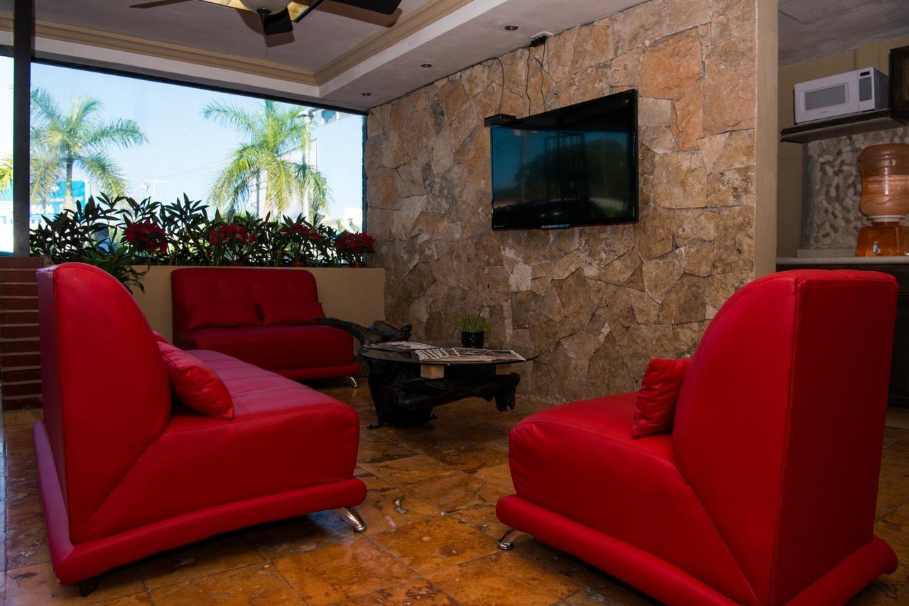Deja Hostel Playa del Carmen Eksteriør billede
